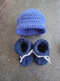 Bonnet  et chaussons 3 à 6 mois